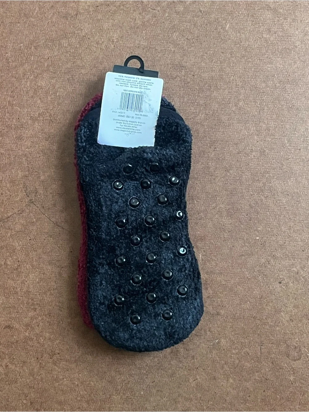 Nicole Miller No-Show Cozy Liner Socks in Burgundy and Black - 2 Pair